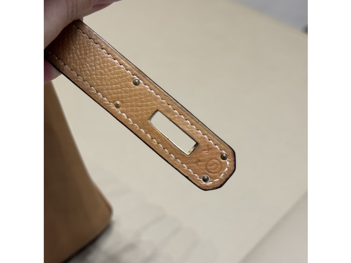 Hermès Kelly 32 Beige