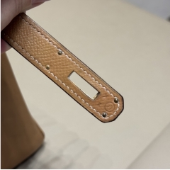 Hermès Kelly 32 Beige