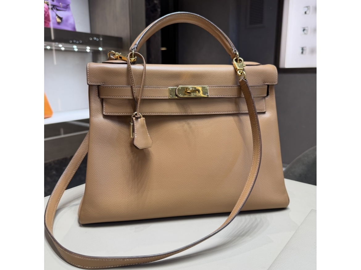 Hermès Kelly 32 Beige