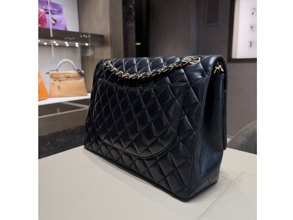 Chanel Maxi Jumbo Nero