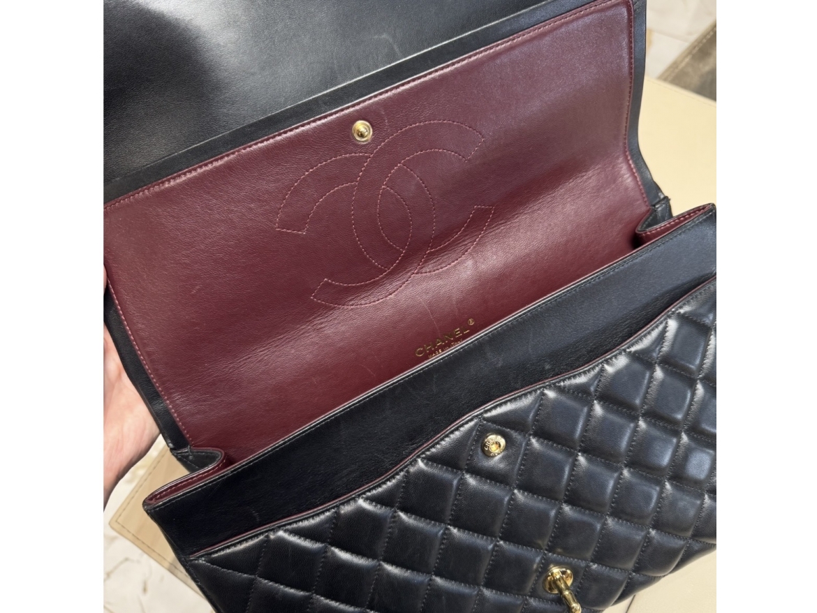 Chanel Maxi Jumbo Nero