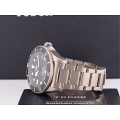 Pelagos 25600TN Titanium FULL SET. NEW