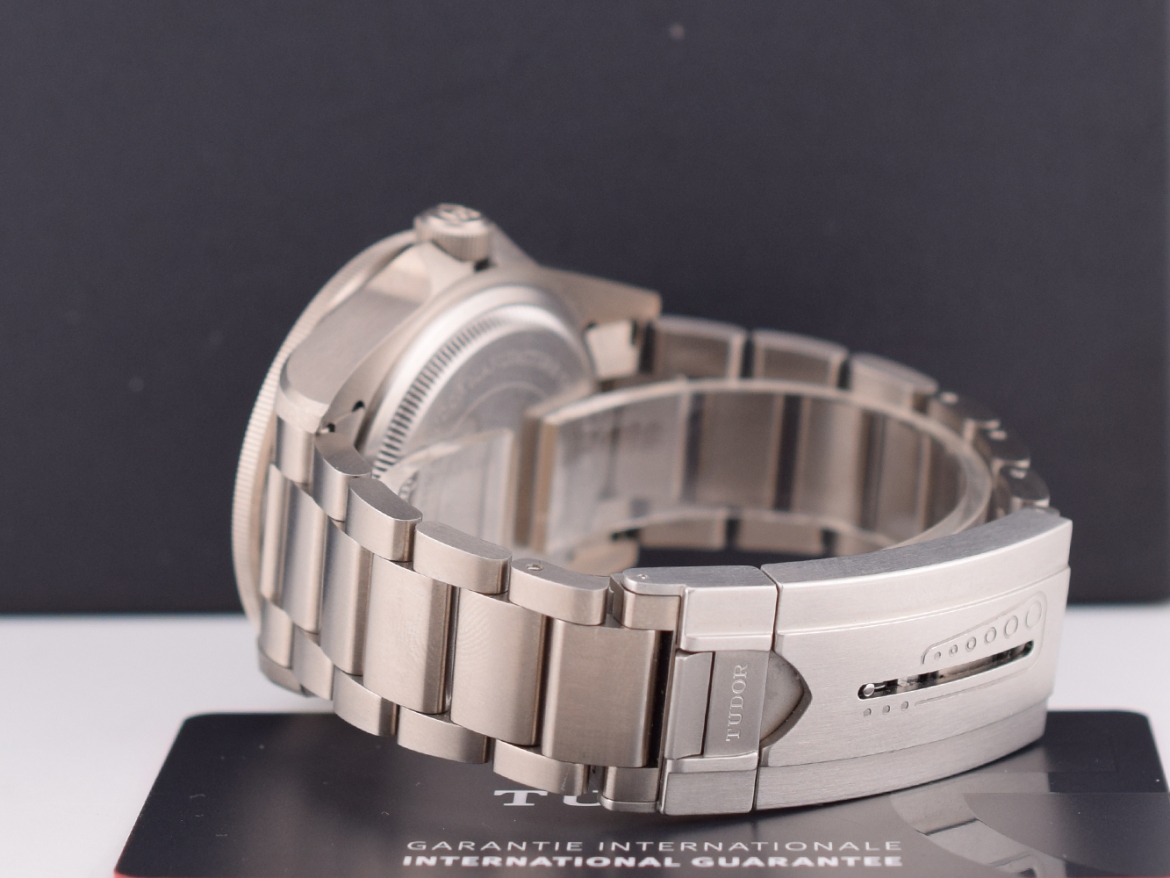 Pelagos 25600TN Titanium FULL SET. NEW