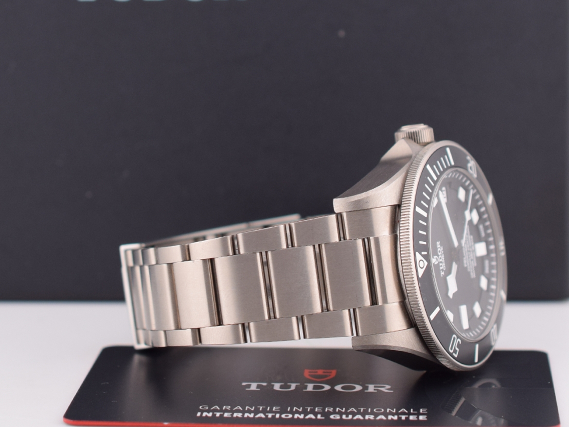 Pelagos 25600TN Titanium FULL SET. NEW