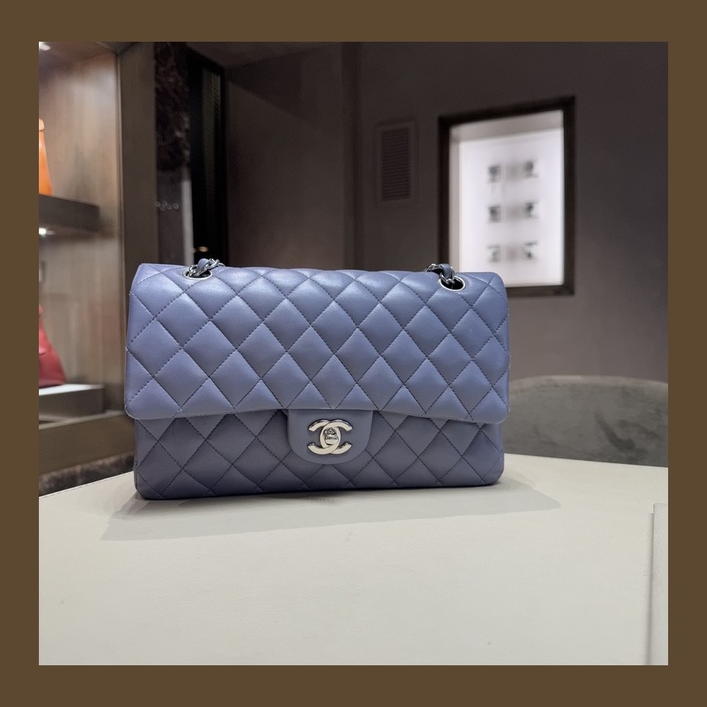 Chanel Timeless Media Glicine