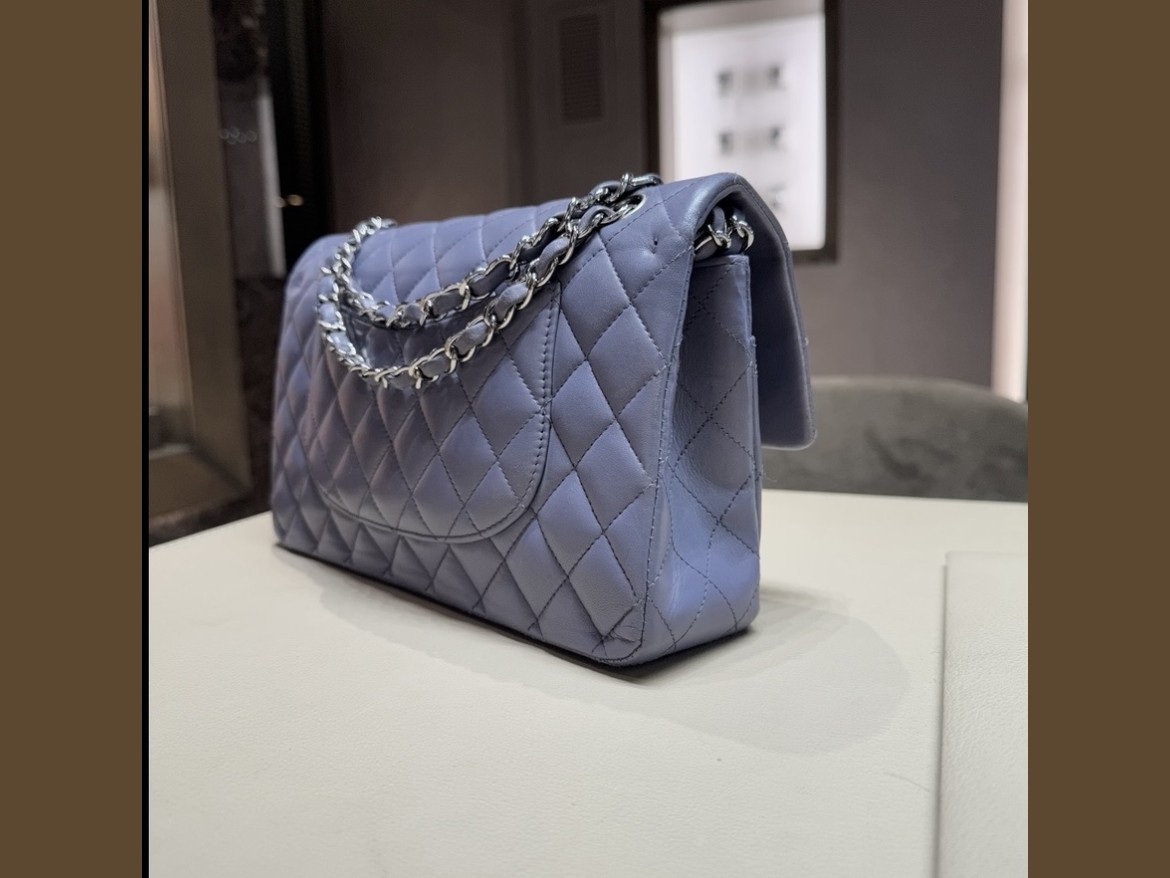 Chanel Timeless Media Glicine