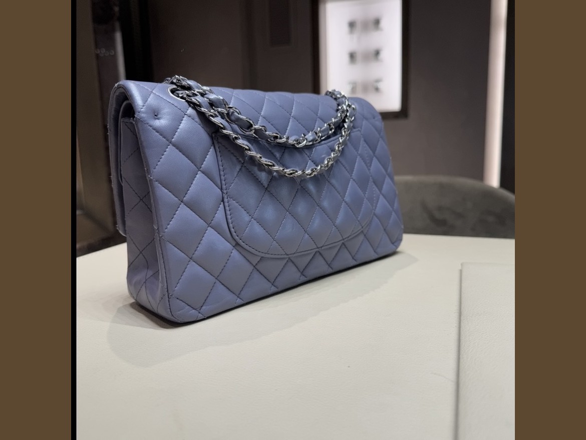 Chanel Timeless Media Glicine