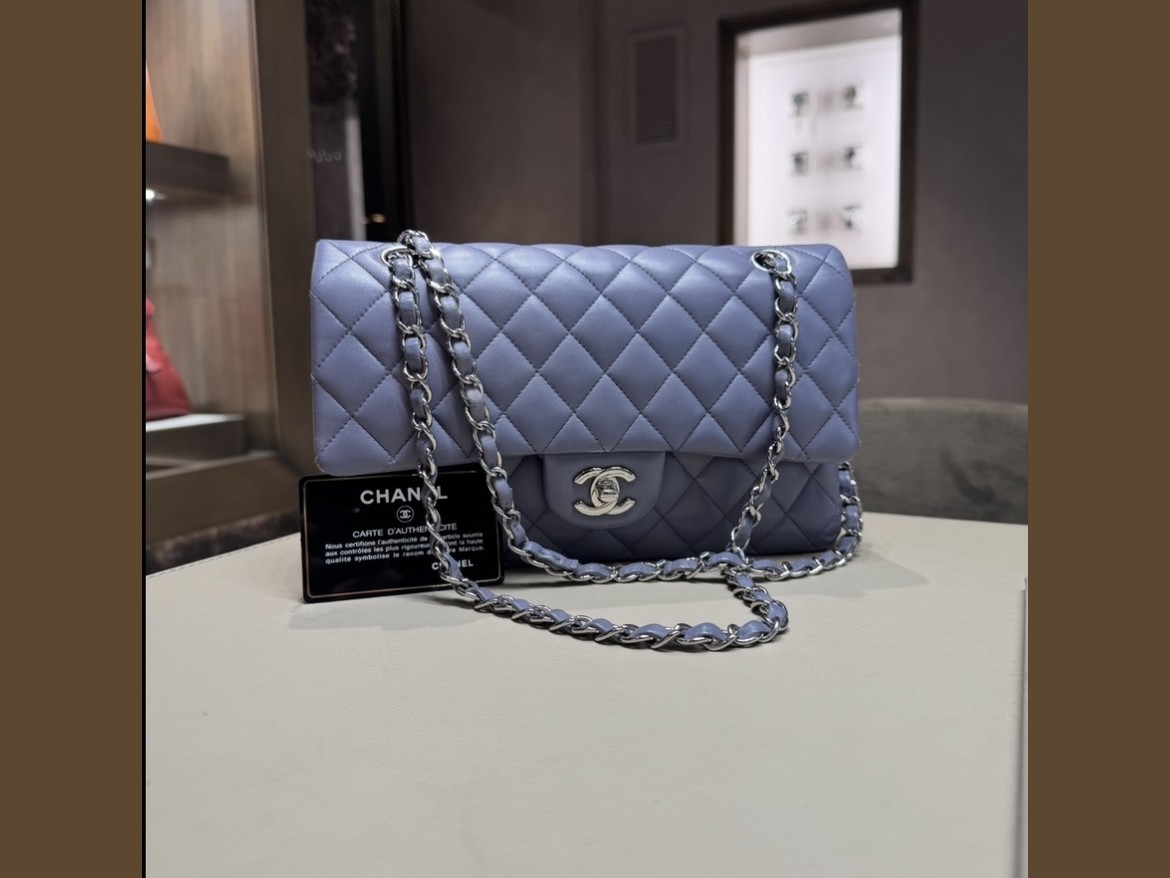 Chanel Timeless Media Glicine