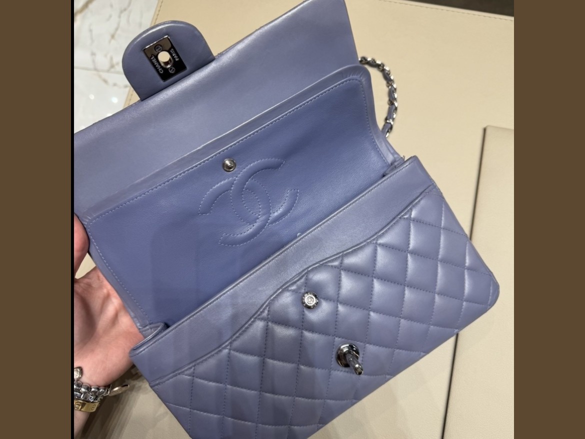 Chanel Timeless Media Glicine