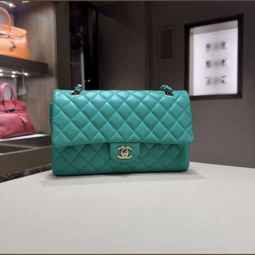 Chanel Timeless Media Verde