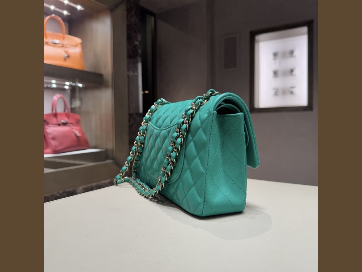 Chanel Timeless Media Verde