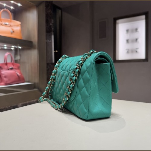 Chanel Timeless Media Verde