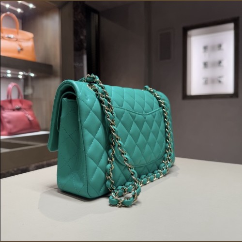 Chanel Timeless Media Verde