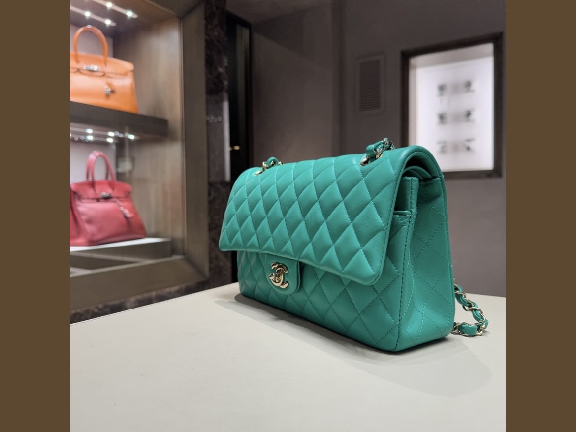 Chanel Timeless Media Verde