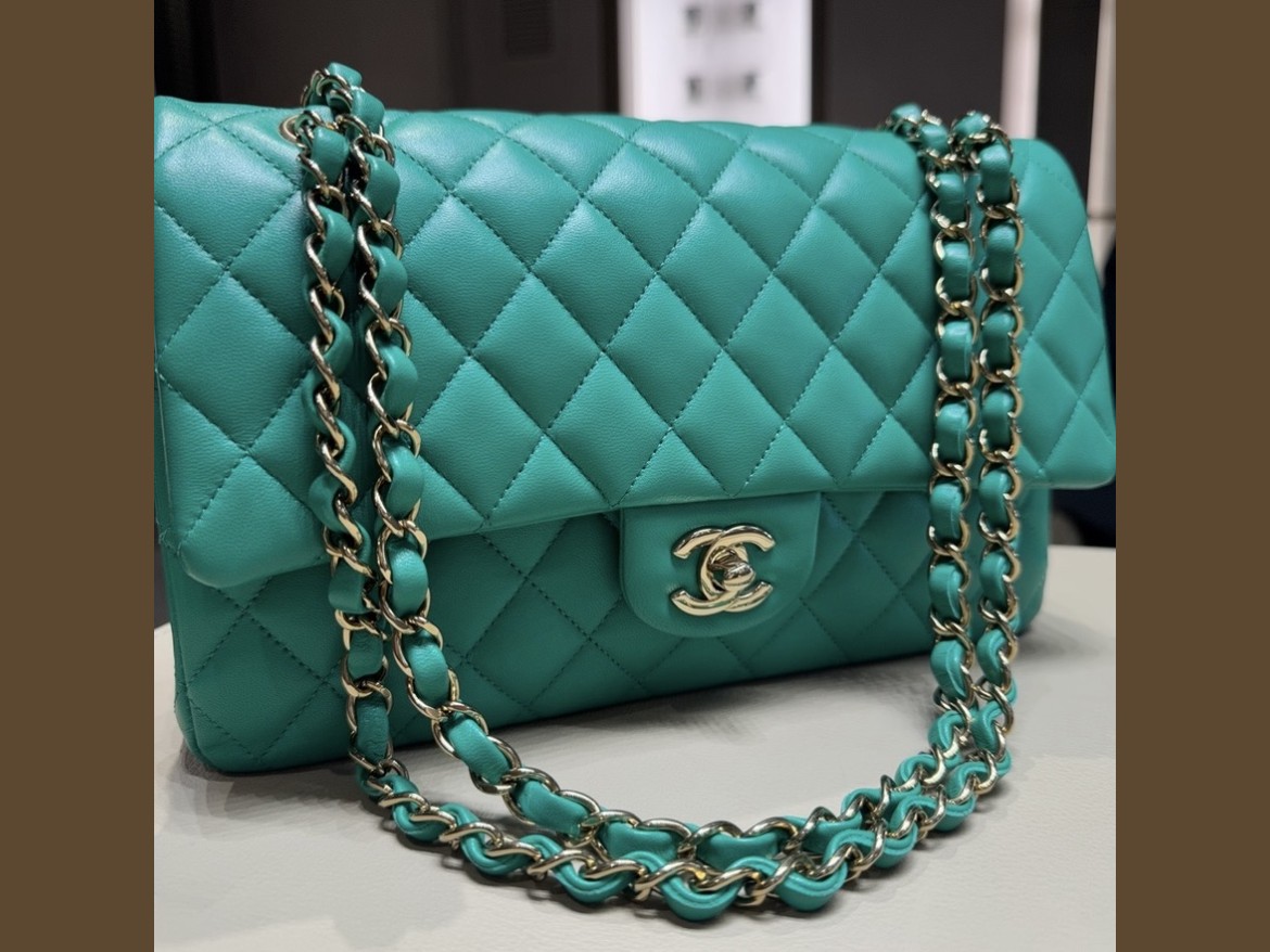 Chanel Timeless Media Verde