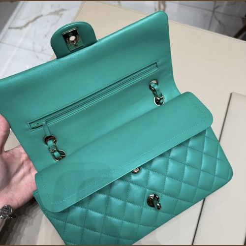 Chanel Timeless Media Verde