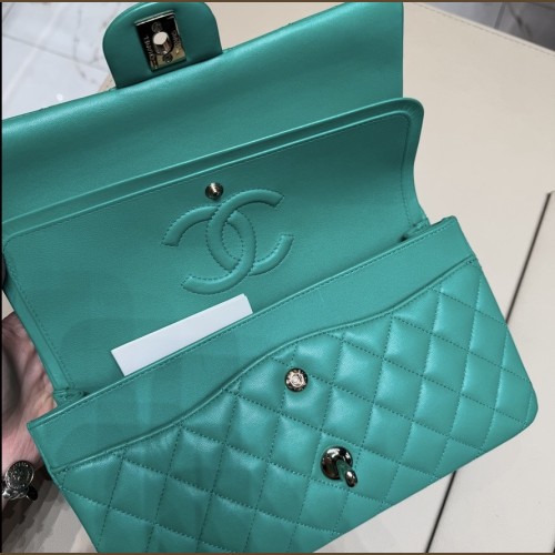 Chanel Timeless Media Verde