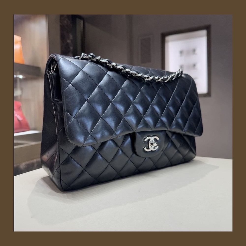 Chanel Jumbo Nero
