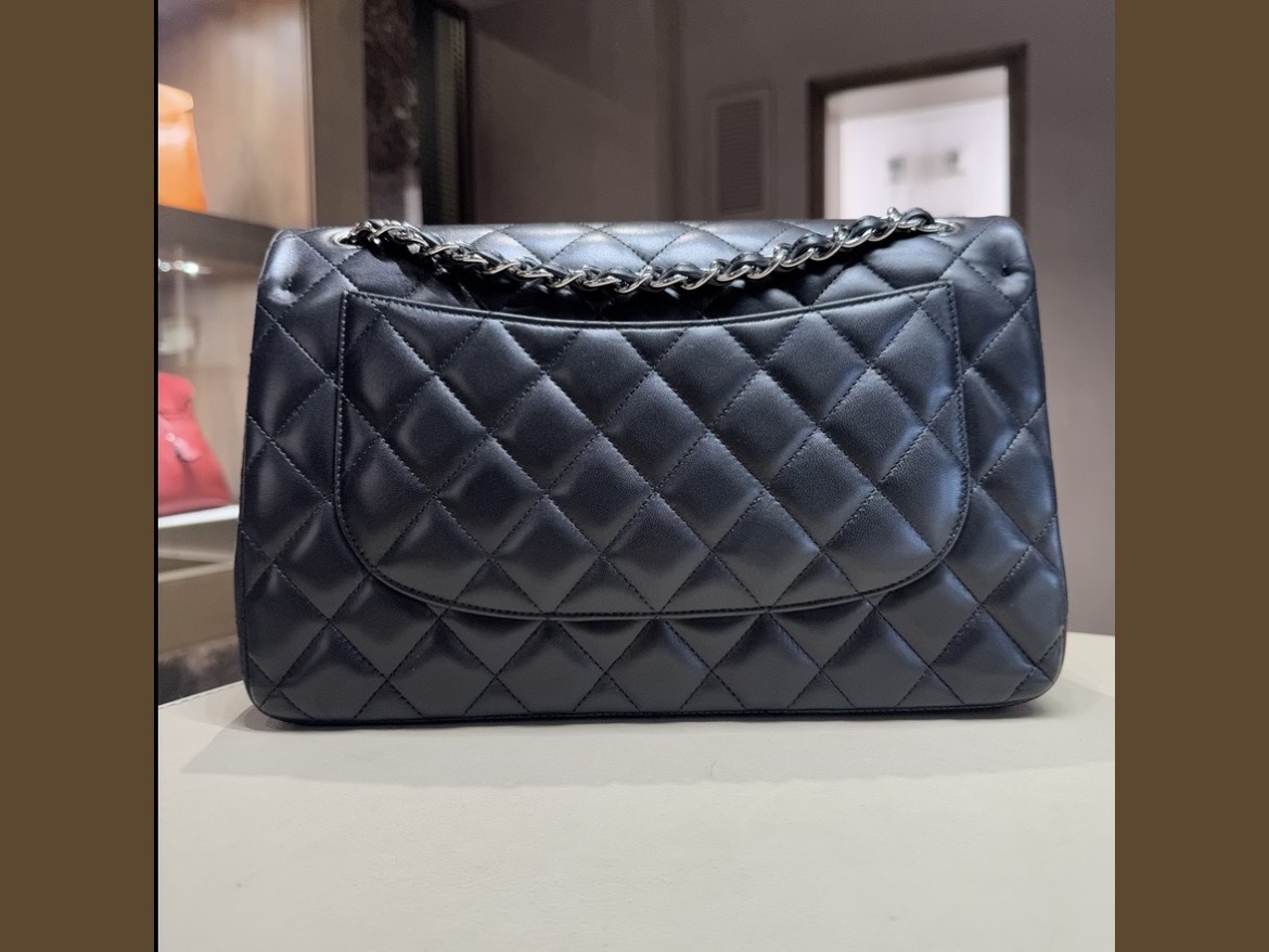 Chanel Jumbo Nero