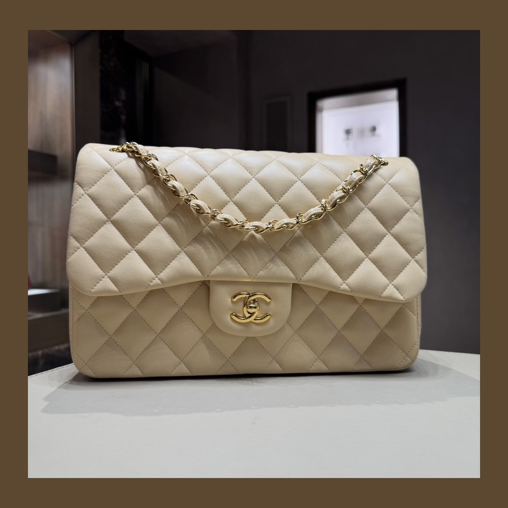 Chanel Jumbo Crema