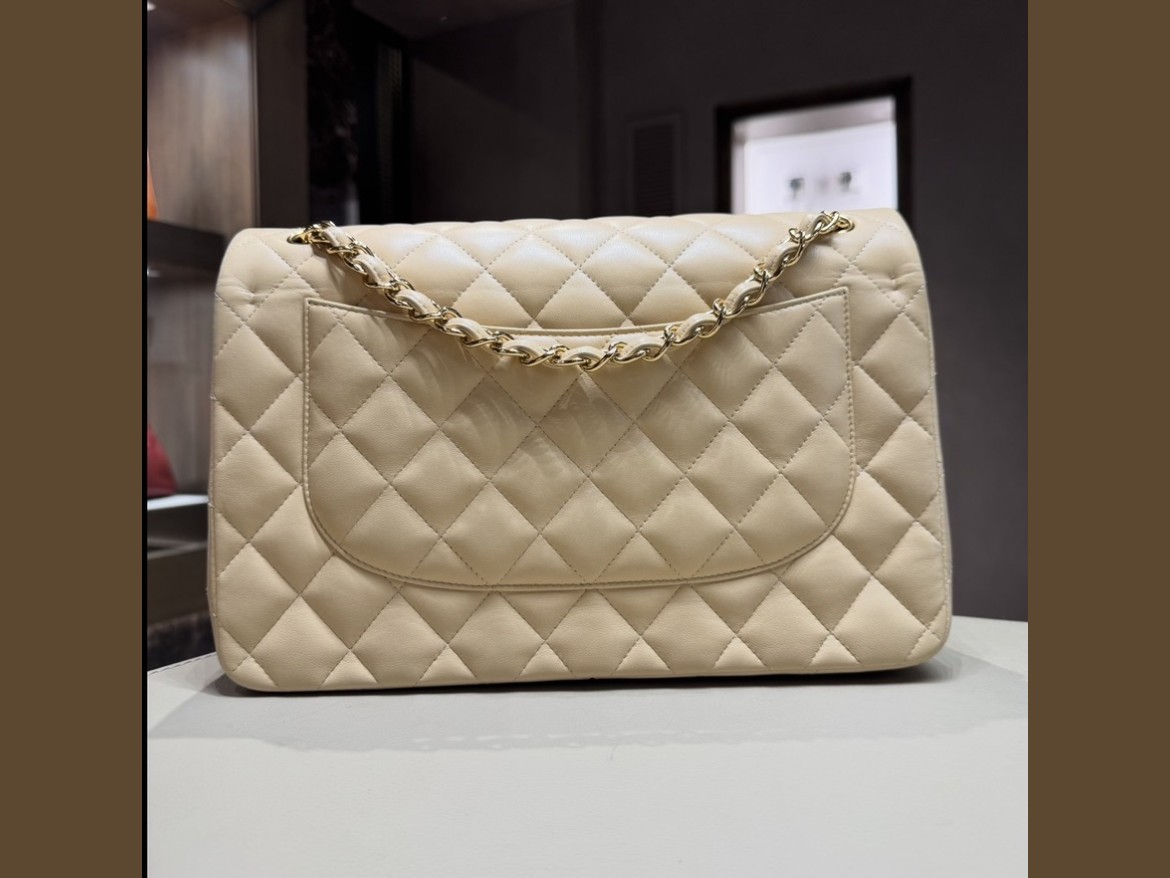 Chanel Jumbo Crema