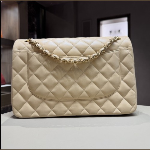 Chanel Jumbo Crema