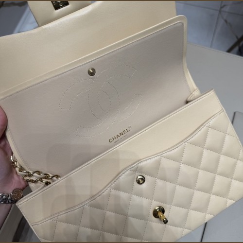 Chanel Jumbo Crema