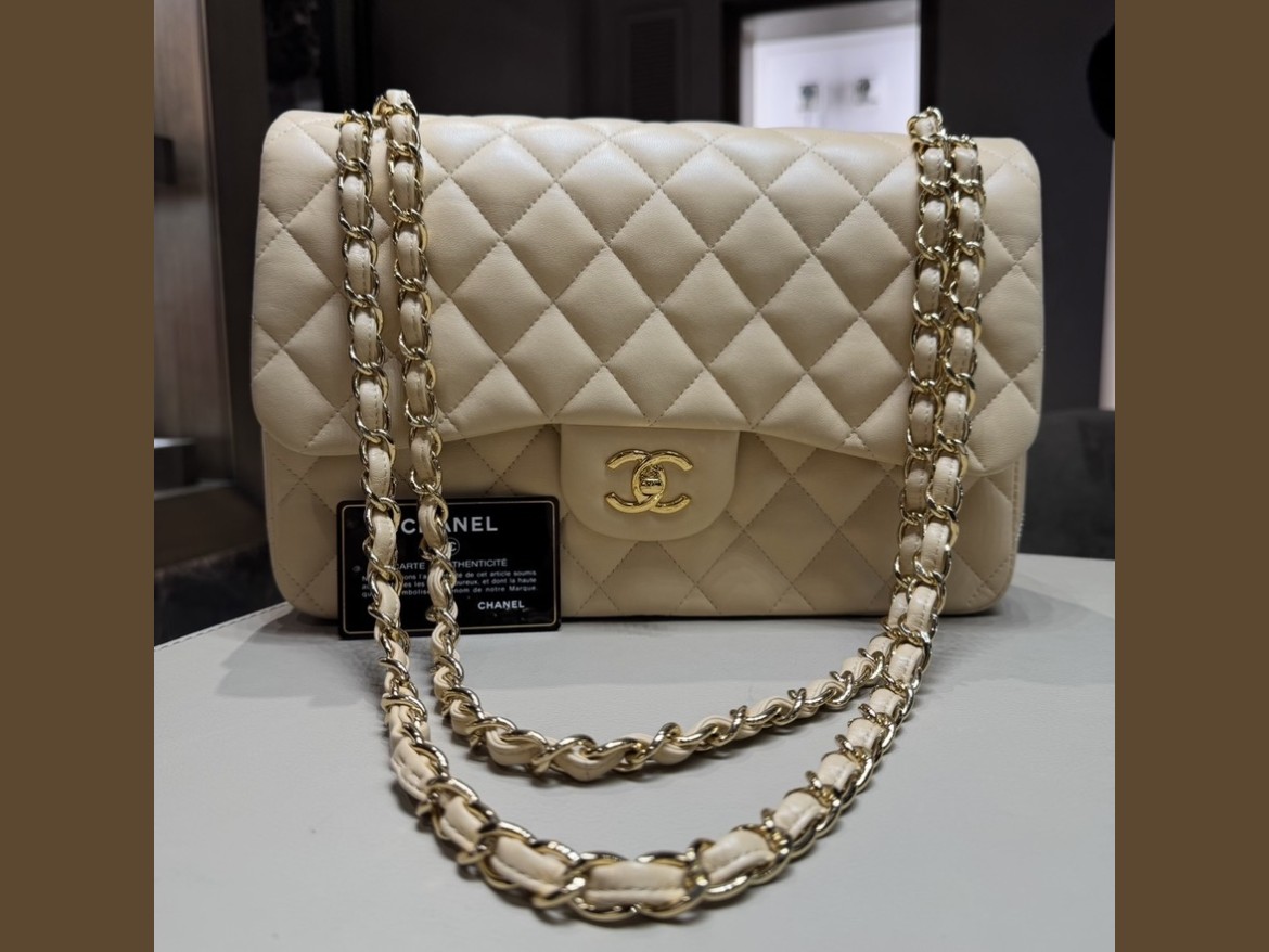 Chanel Jumbo Crema