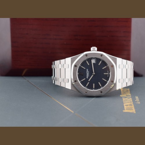 15202ST Blue Like new