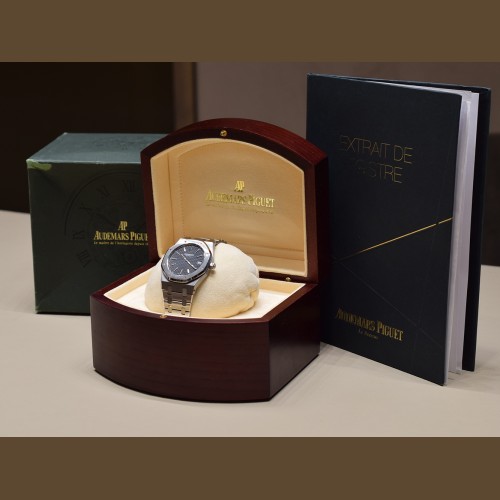 15202ST Blue Like new