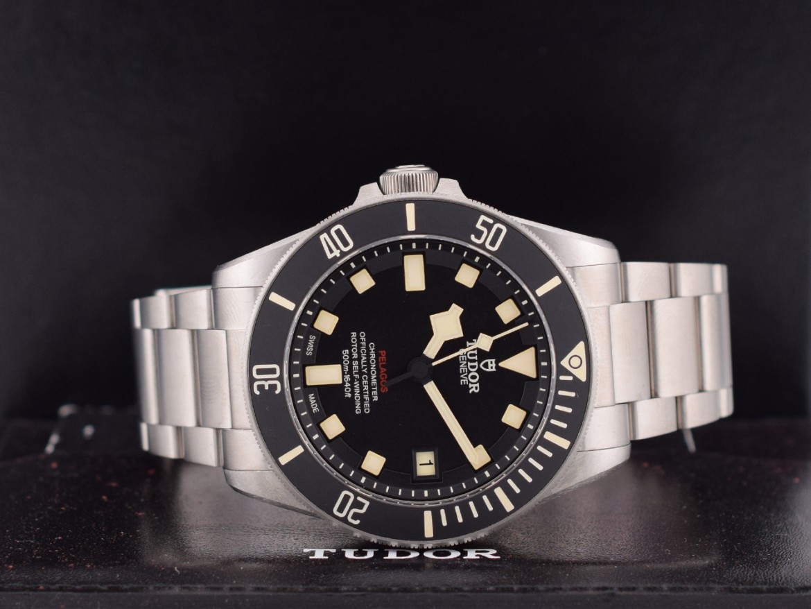 25610TNL LHD Titanium Black Dial 42mm Full Set