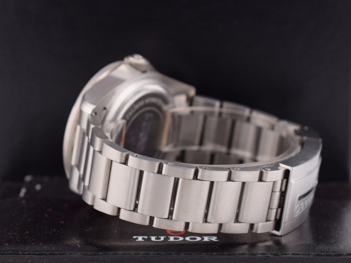 25610TNL LHD Titanium Black Dial 42mm Full Set