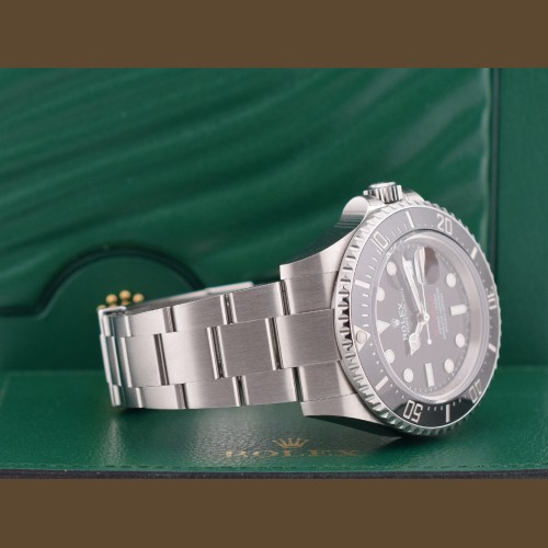 red 43mm Like new card 2021