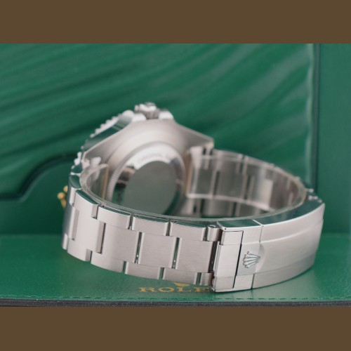 red 43mm Like new card 2021