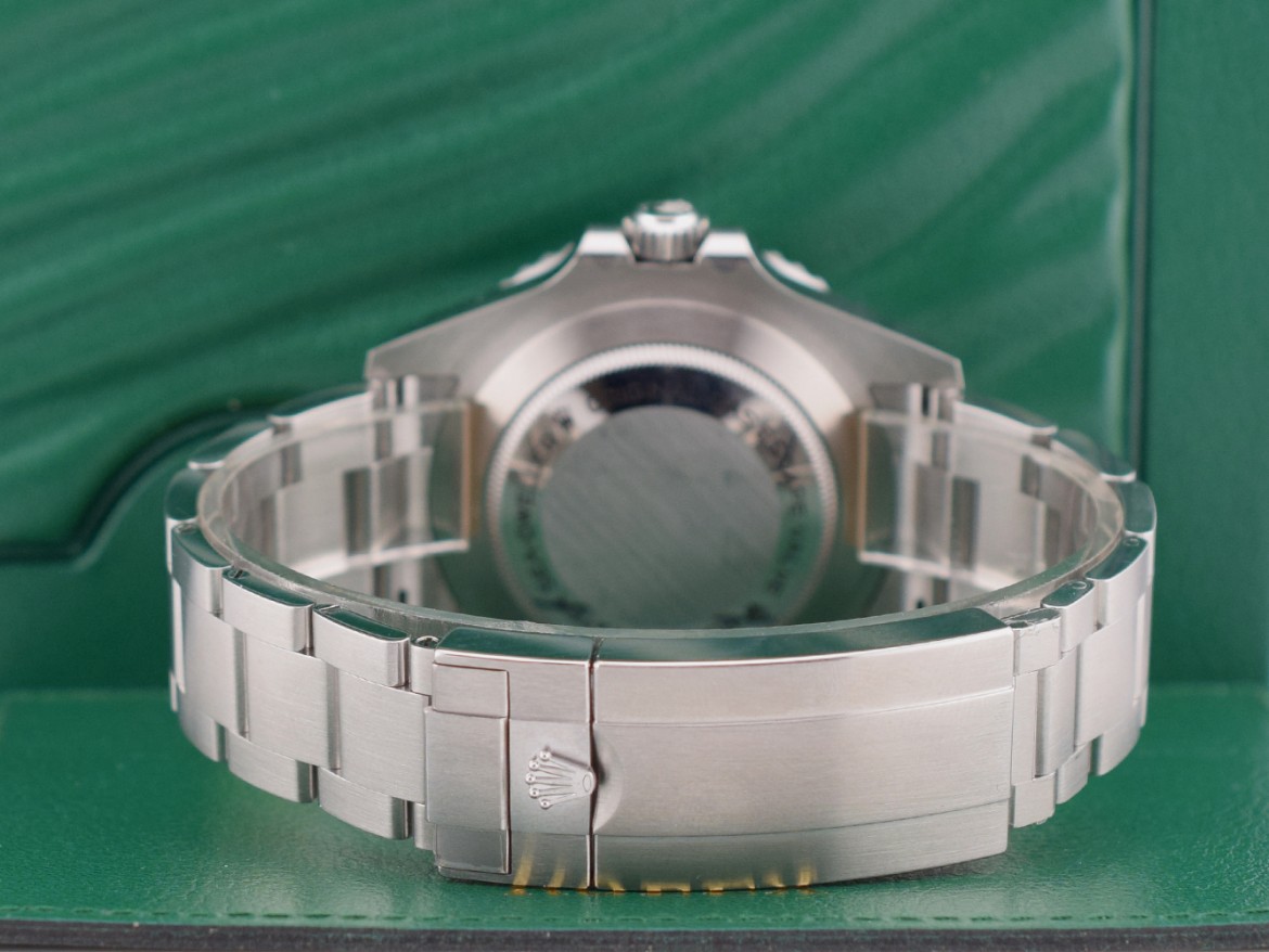 red 43mm Like new card 2021