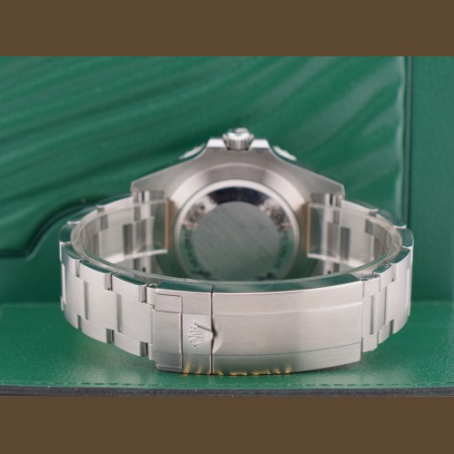 red 43mm Like new card 2021