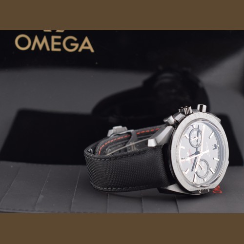 Professional Moonwatch Dark Side of the Moon