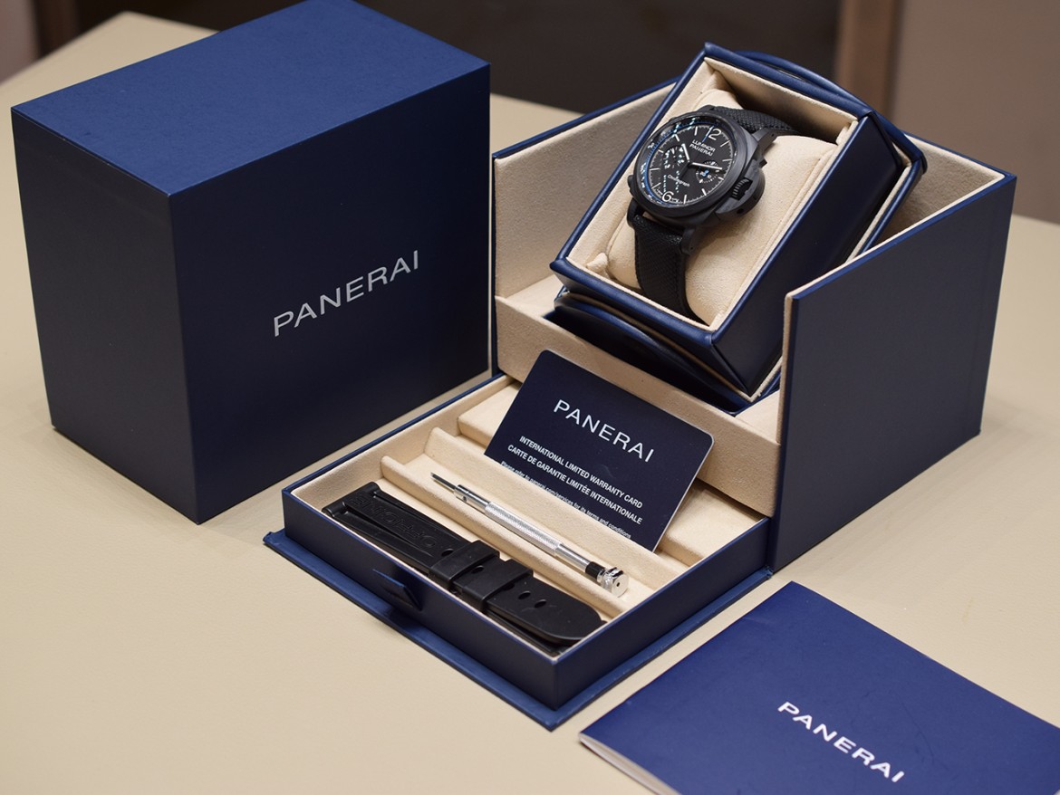 Chrono Carbotech Chronograph 44mm. PAM01219