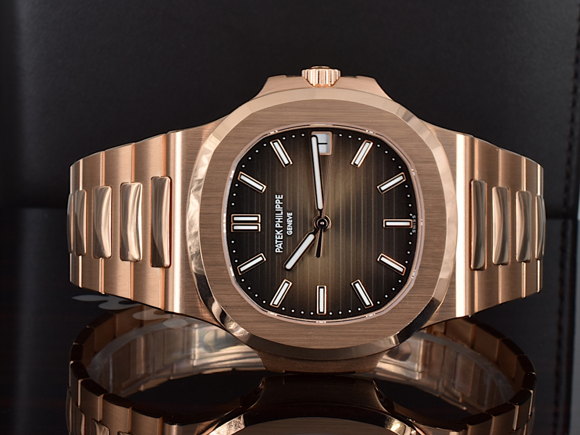 5711/1R-001 Cal. 26-330 Sc Rose gold