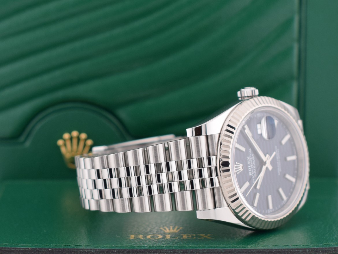 41mm Motif Blue Dial New