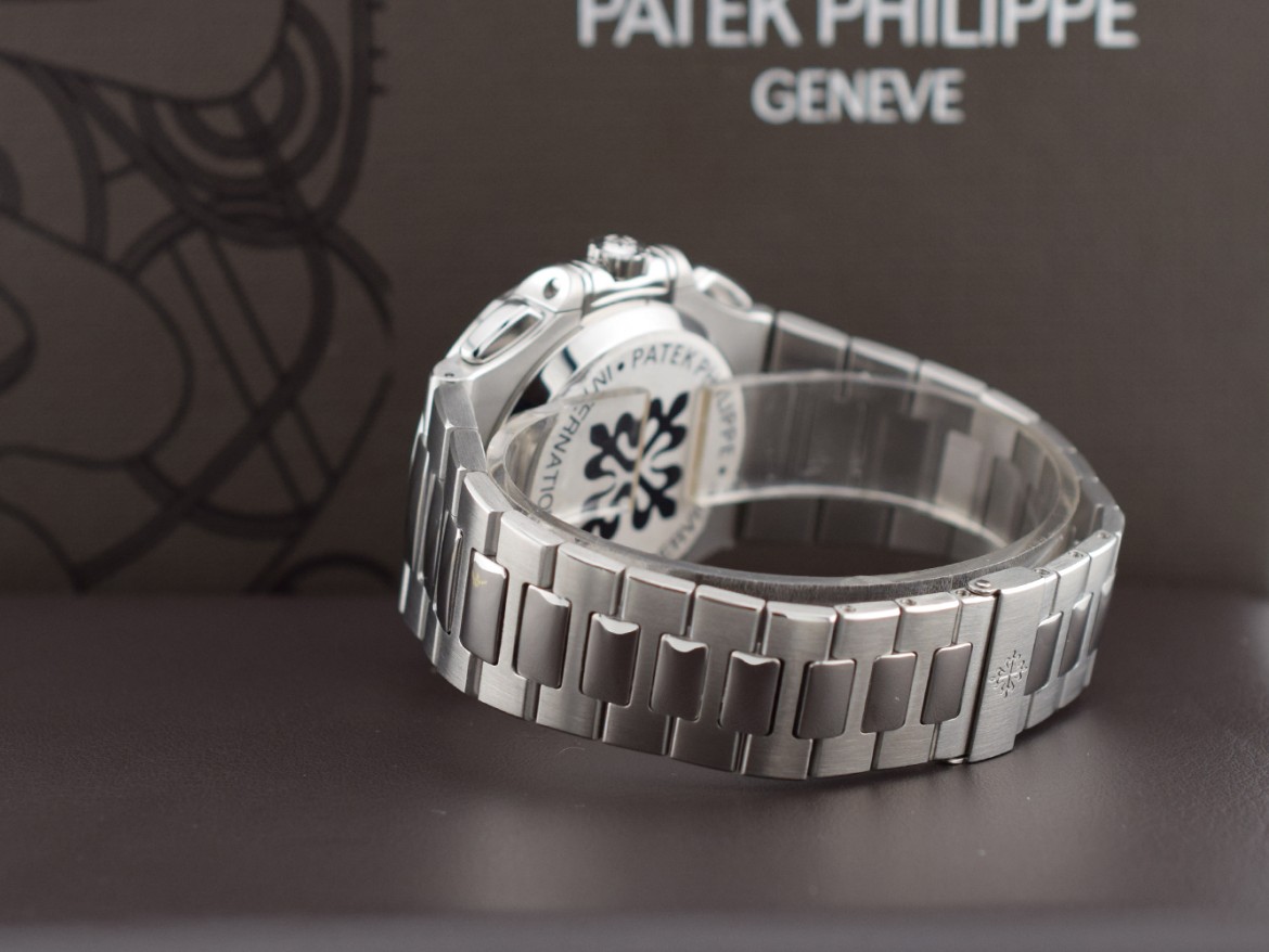 5980/1A  Blue dial - Geneva Seal  Full Set - Like New