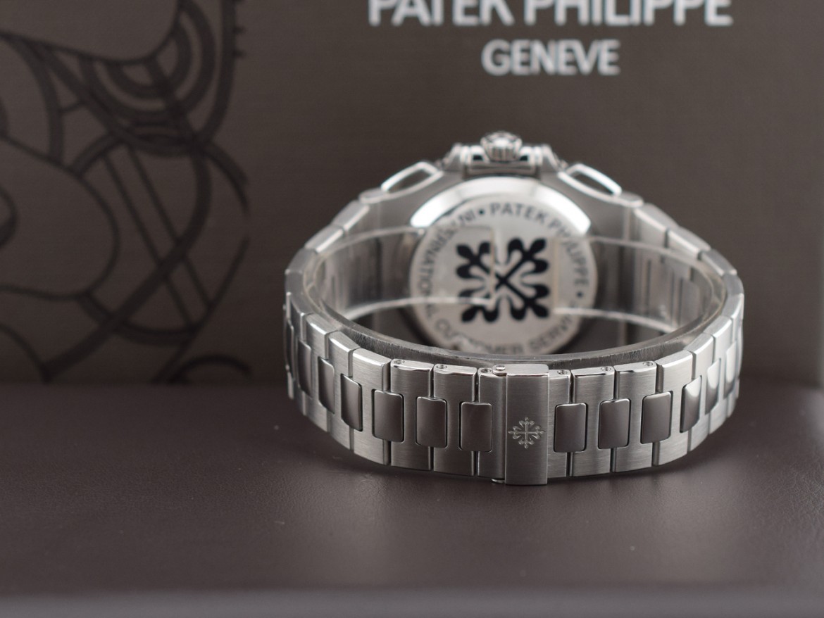 5980/1A  Blue dial - Geneva Seal  Full Set - Like New