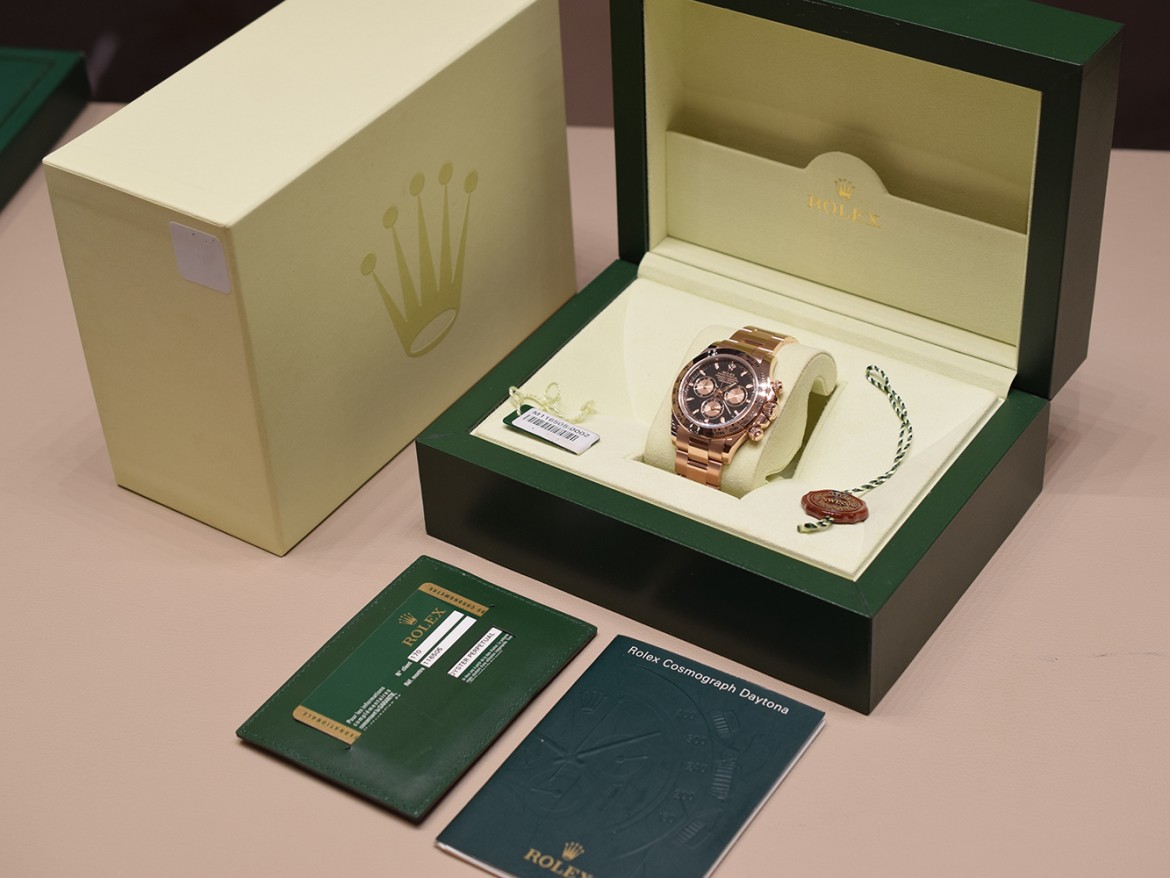 116505 Black Dial - Like new 2010 ITA