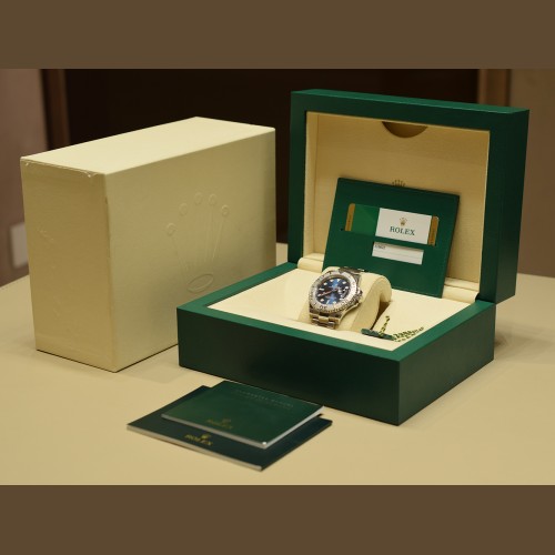 40mm Blue  - Like New - Full set 2018