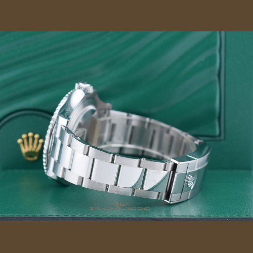 40mm Blue  - Like New - Full set 2018