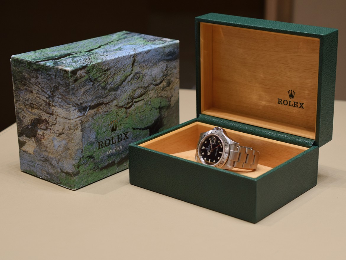 16570  SEL - LIKE NEW 2005