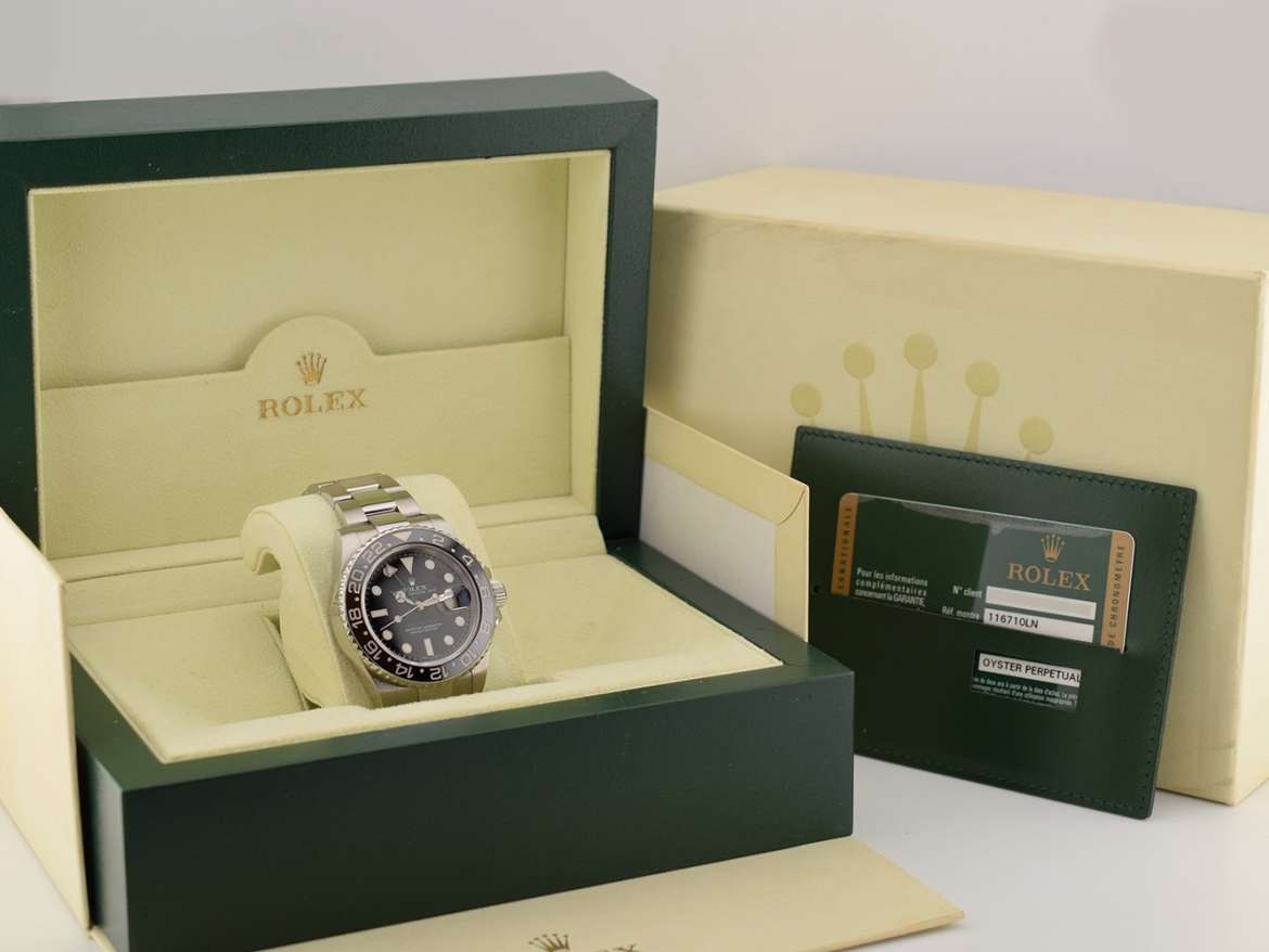 116710LN - Like New 2012