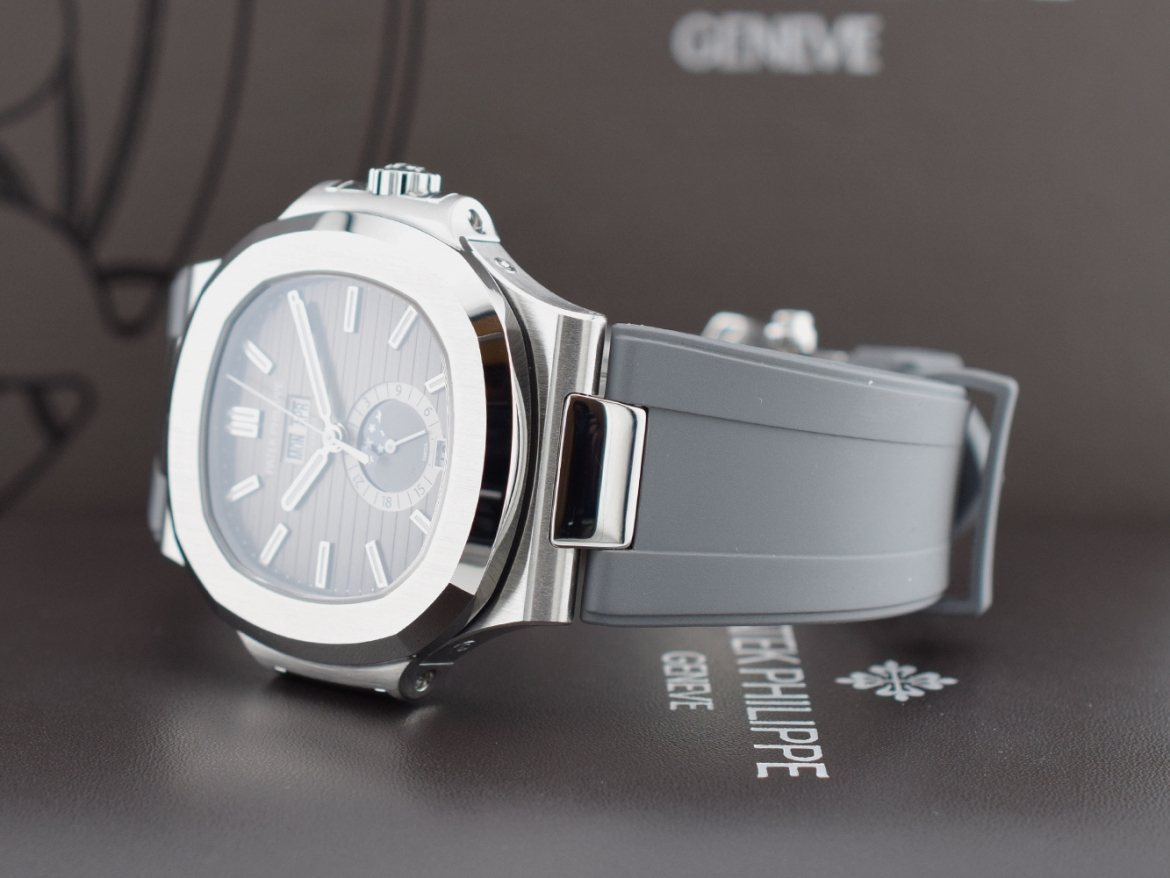 5726A-001 Like New 2014 - Full set