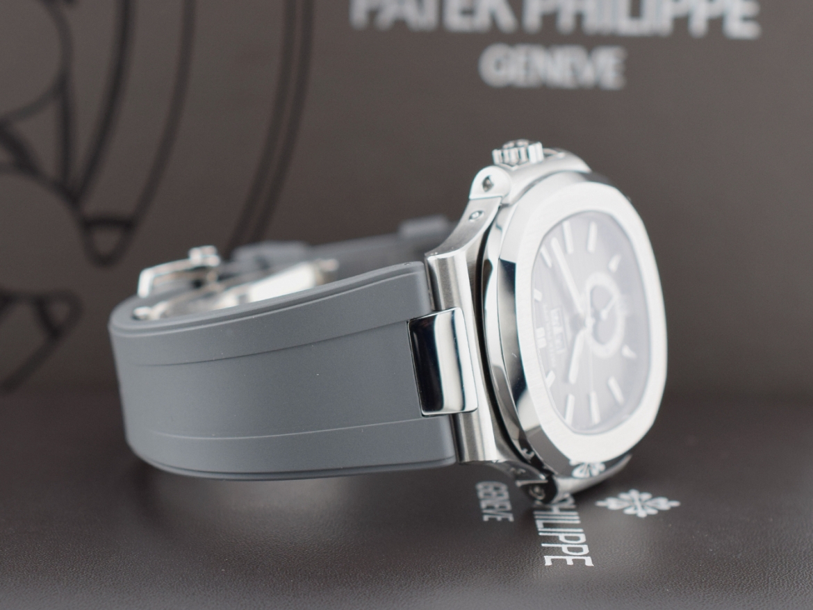 5726A-001 Like New 2014 - Full set