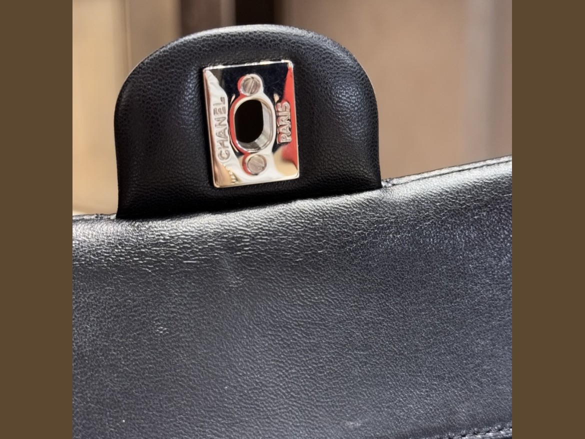 CHANEL CLASSIC MEDIUM 11.12